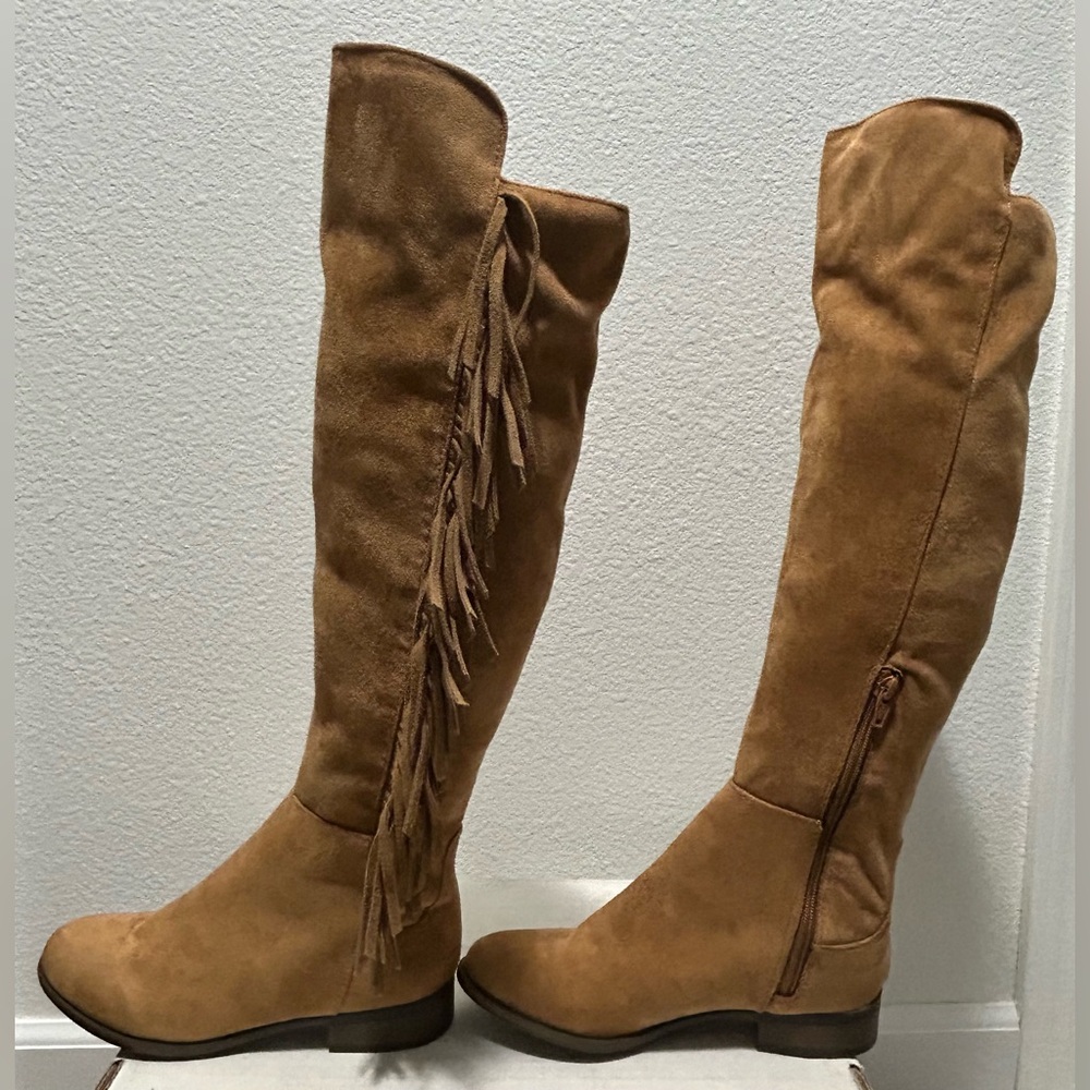 Mossimo Supply Company Leather Boots - Tan - 6 - 21” Tall - 1 1/4” Heel - Picture 4 of 7